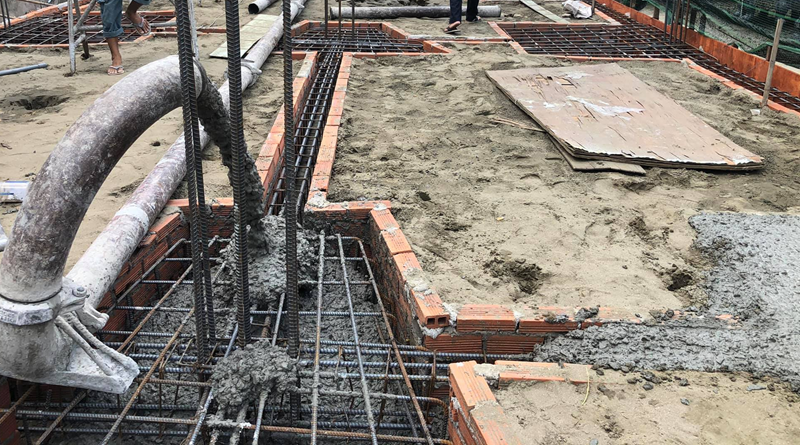 Đơn vị thi công nền móng uy tín HCM sẽ khảo sát địa chất kỹ lưỡng.